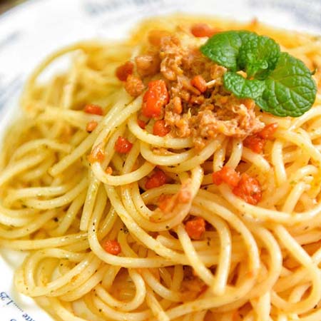 蟹黄鱿鱼须意粉